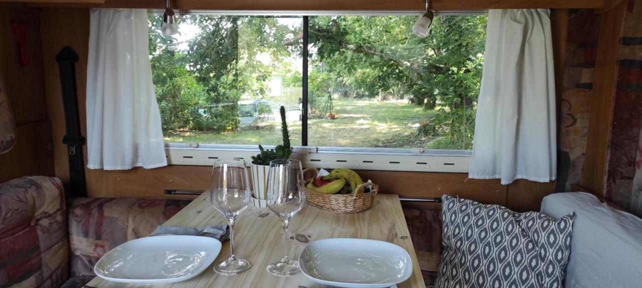 Charmant Camping-Car A La Campagne Labessiere-Candeil Eksteriør bilde